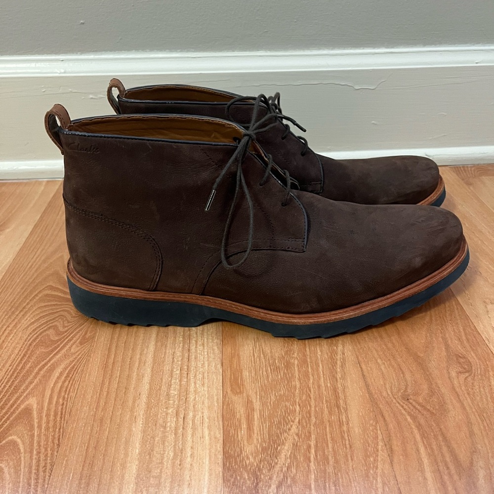 Clarks Men's Chocolate Brown Chukka Boots